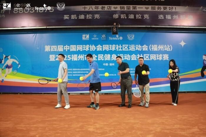 yEAA, 龄不低于, 新秀社区